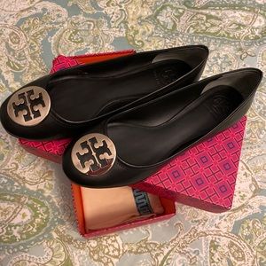 Tory Burch Reva Black/Gold flats Size11